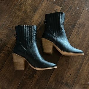 Vintage havana boots